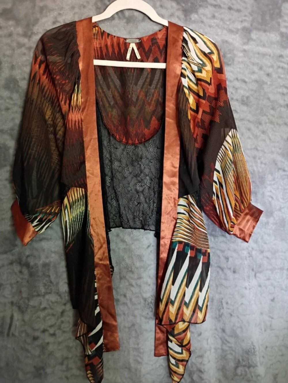 Gimmicks By Bke Kimono